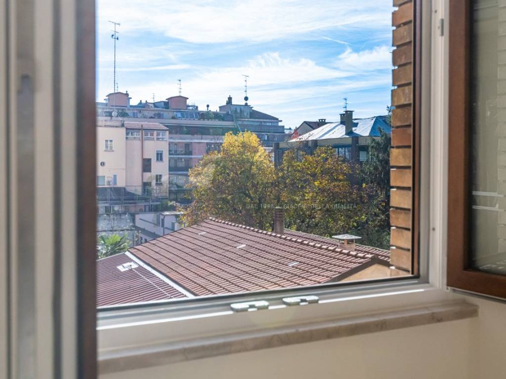 appartamento in vendita a Milano in zona Solari