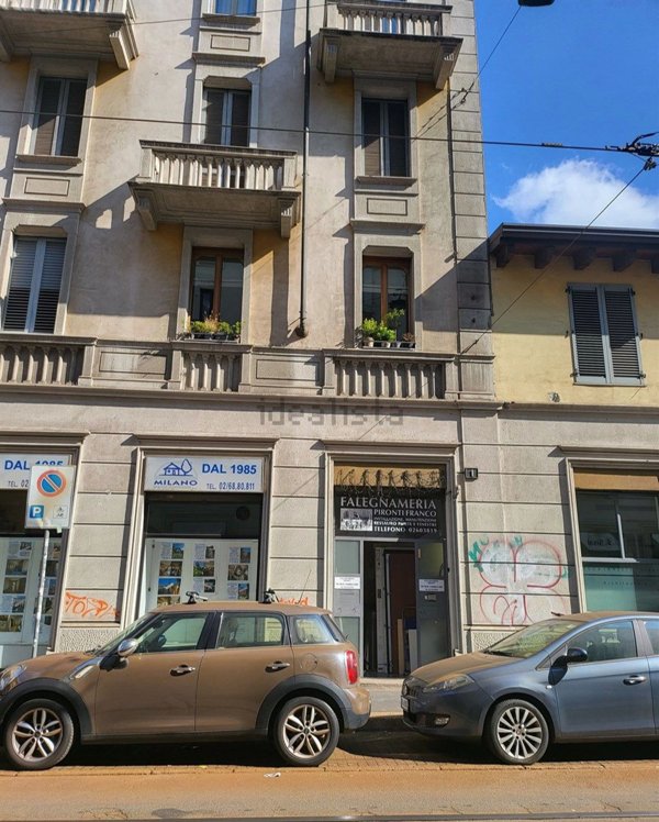 negozio in vendita a Milano in zona Isola