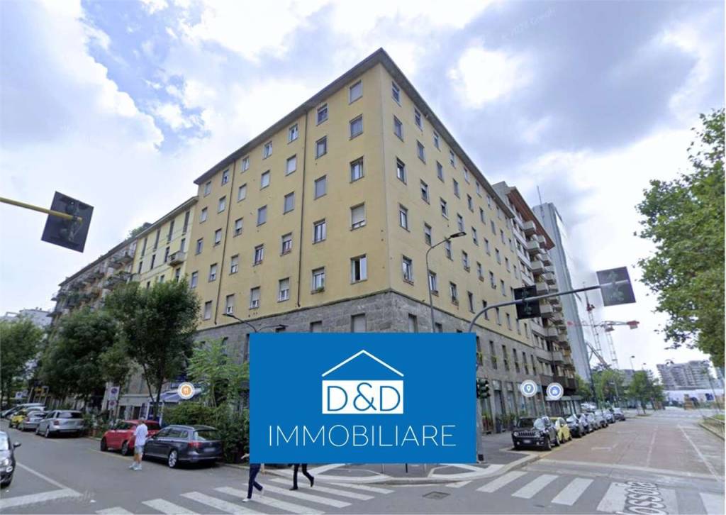 appartamento in vendita a Milano in zona Sempione