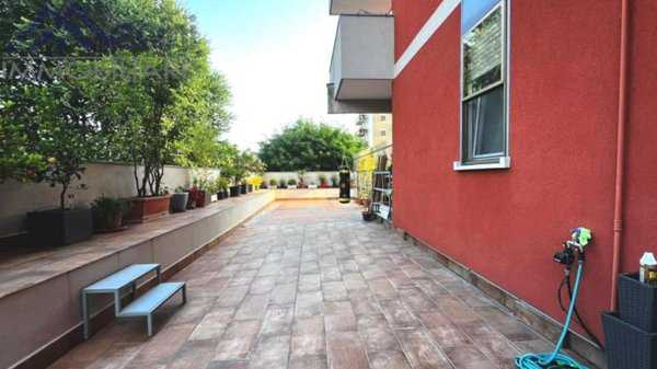 appartamento in vendita a Milano in zona Quintosole