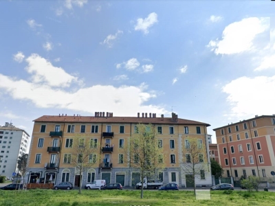 appartamento in vendita a Milano in zona Baggio