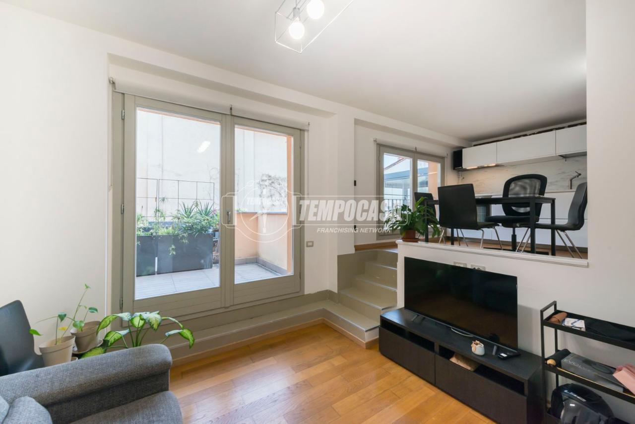 appartamento in vendita a Milano in zona Precotto