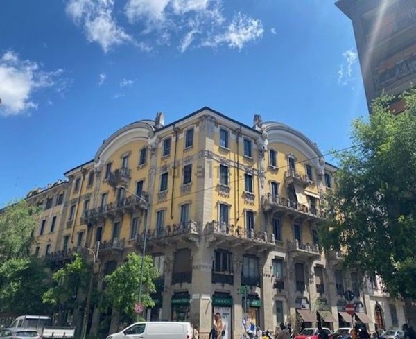 appartamento in vendita a Milano in zona Porta Nuova