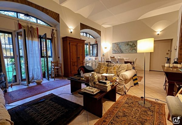 appartamento in vendita a Milano in zona Dergano