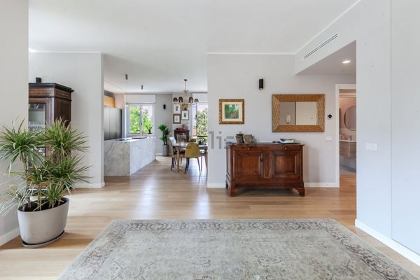 appartamento in vendita a Milano in zona Città Studi