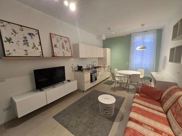 appartamento in vendita a Milano in zona Rogoredo