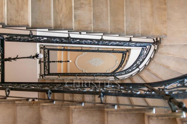 appartamento in vendita a Milano in zona Porta Venezia