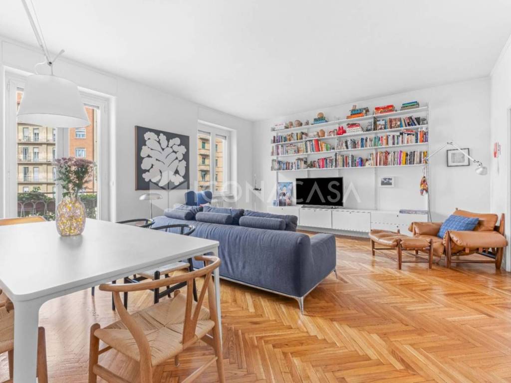 appartamento in vendita a Milano in zona Centro Direzionale