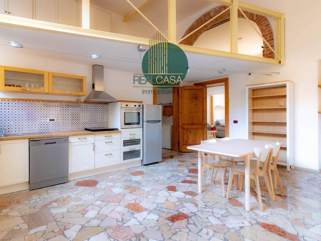 appartamento in vendita a Milano in zona Corvetto