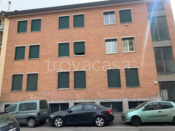 ufficio in vendita a Milano in zona Bovisa