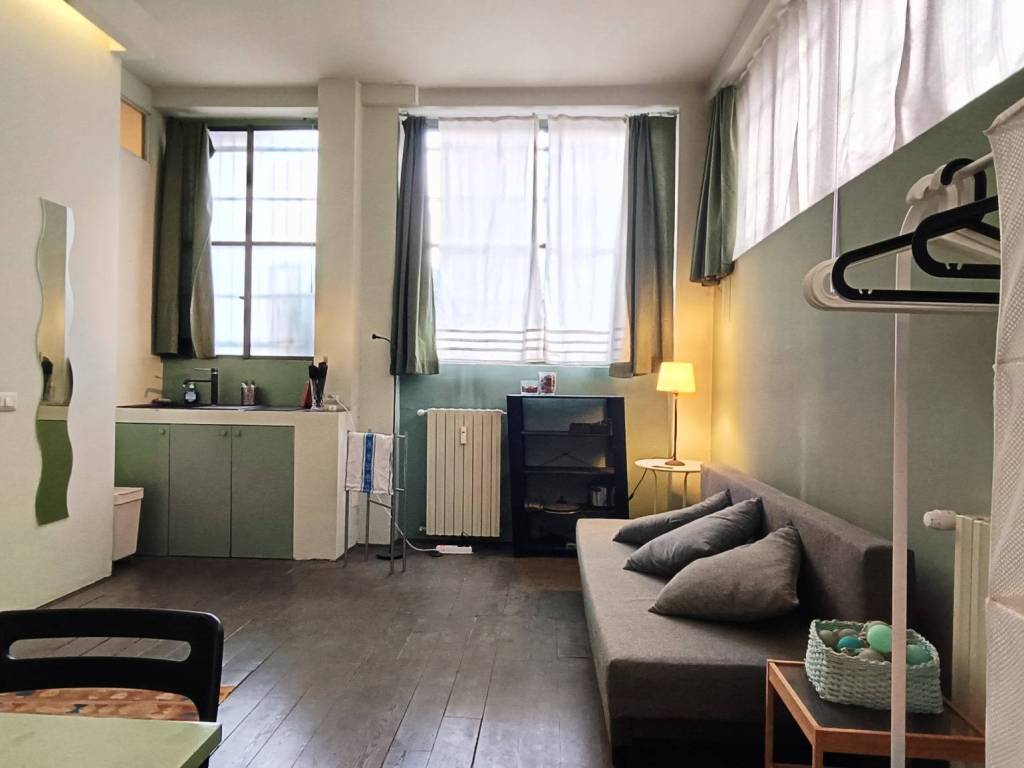 appartamento in vendita a Milano in zona Bocconi