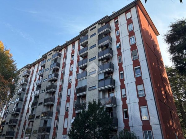 appartamento in vendita a Milano in zona Gallaratese