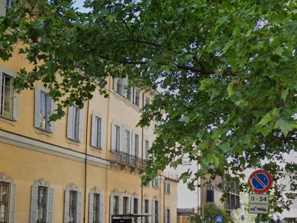 appartamento in vendita a Milano in zona Guastalla