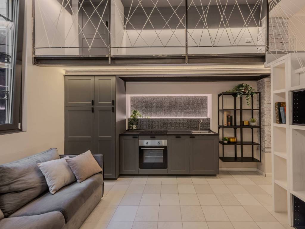 appartamento in vendita a Milano in zona Loreto