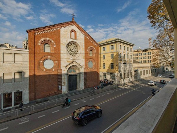 appartamento in vendita a Milano in zona Guastalla