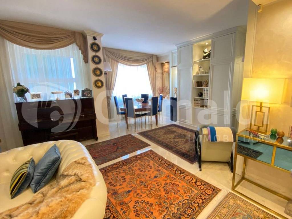 appartamento in vendita a Milano in zona Maggiolina