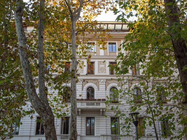 appartamento in vendita a Milano in zona Centro Direzionale