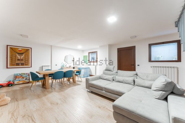 appartamento in vendita a Milano in zona Vigentino