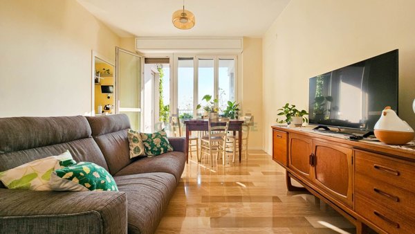 appartamento in vendita a Milano in zona Niguarda