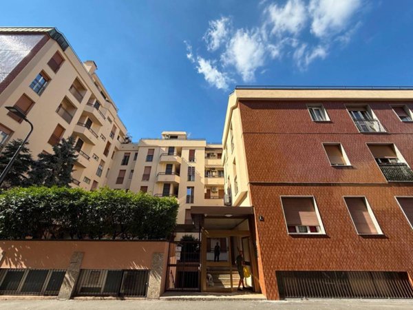 appartamento in vendita a Milano in zona Affori