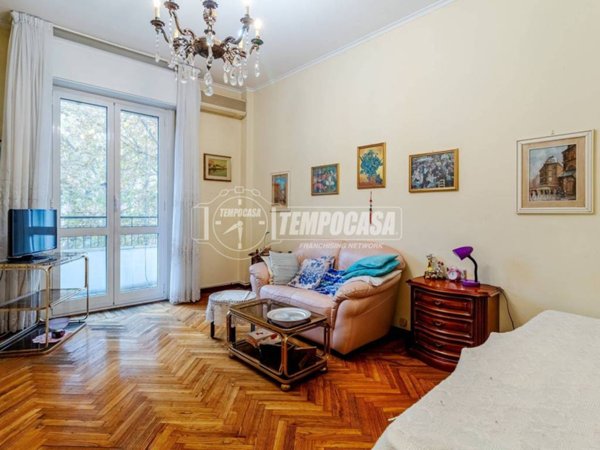 appartamento in vendita a Milano in zona Piazzale Lodi