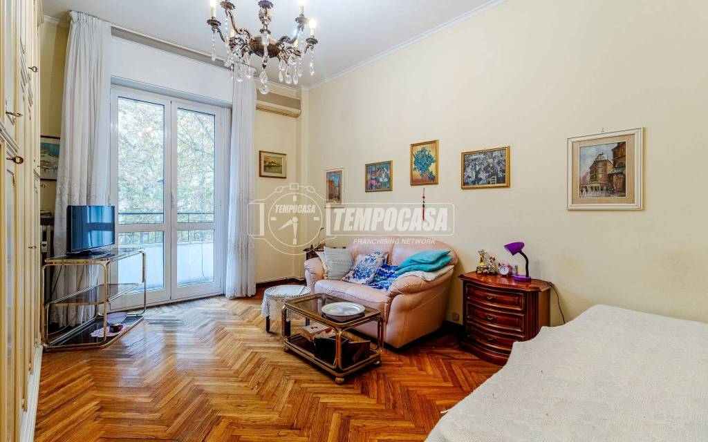 appartamento in vendita a Milano in zona Piazzale Lodi