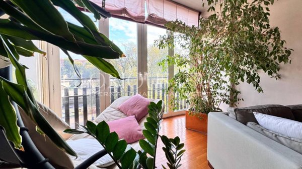 appartamento in vendita a Milano in zona Feltre