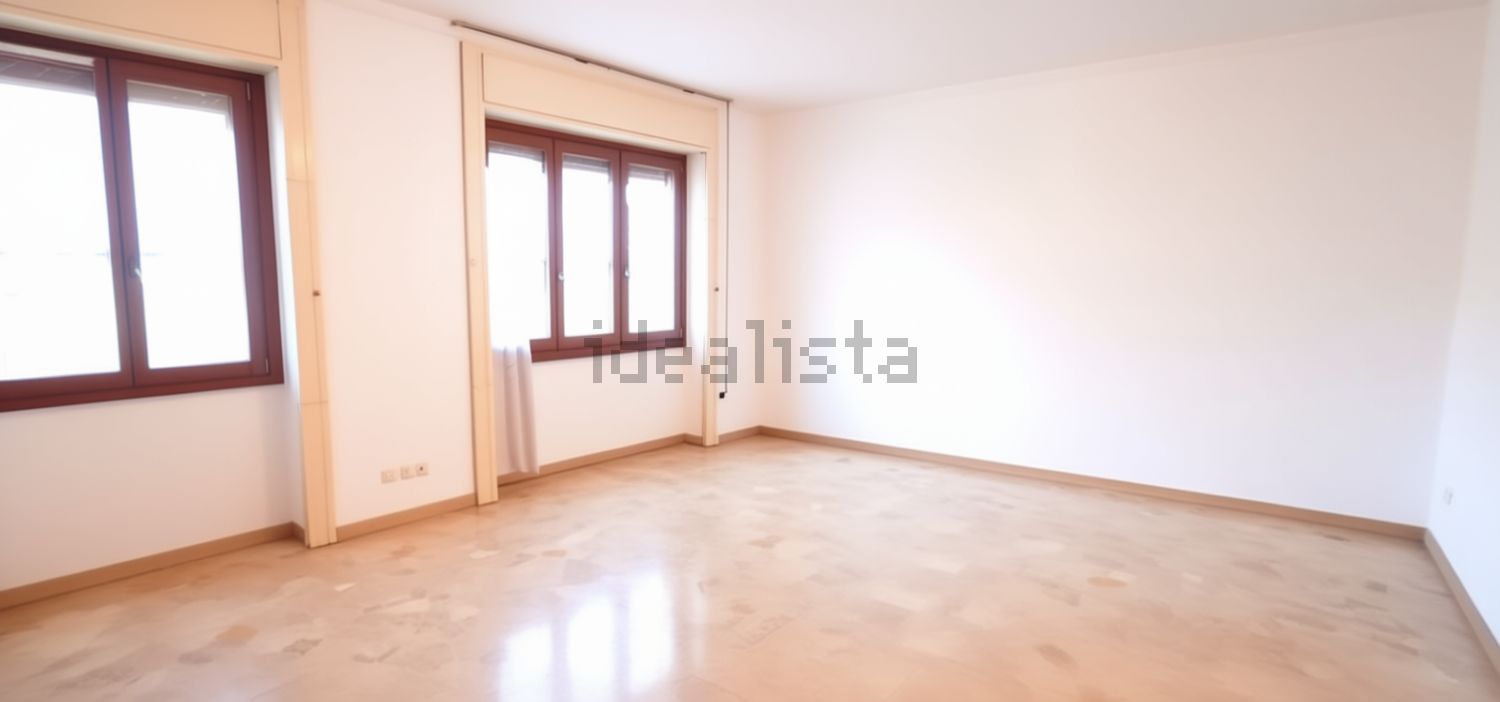 appartamento in vendita a Milano in zona Isola