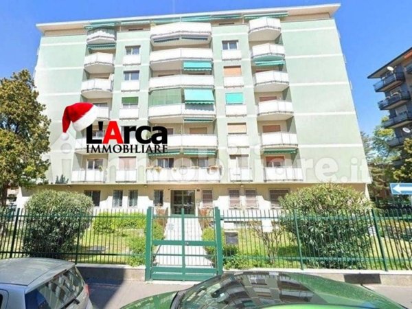 appartamento in vendita a Milano in zona Lambrate