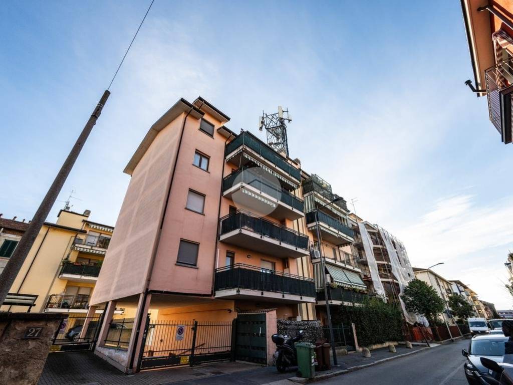 appartamento in vendita a Milano in zona Ponte Lambro