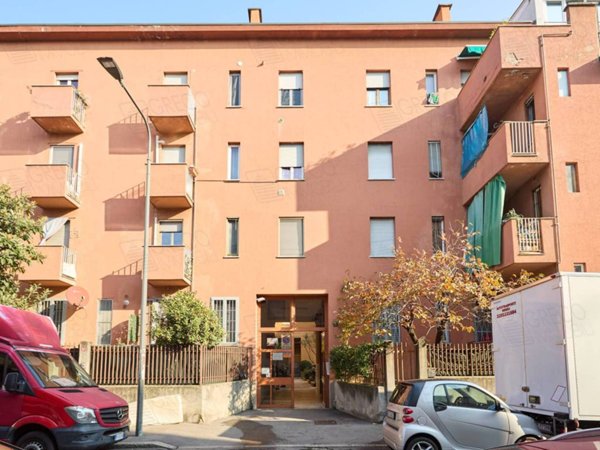appartamento in vendita a Milano in zona Crescenzago