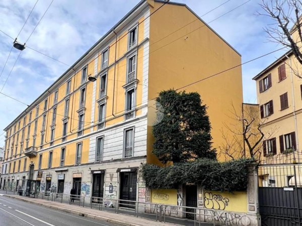 appartamento in vendita a Milano in zona Bocconi