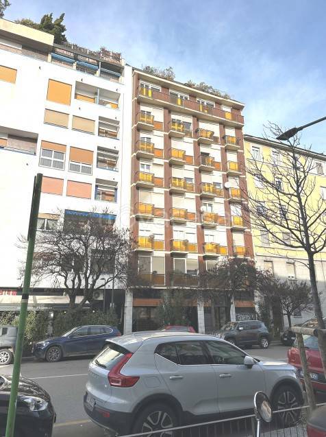 negozio in vendita a Milano in zona Sempione