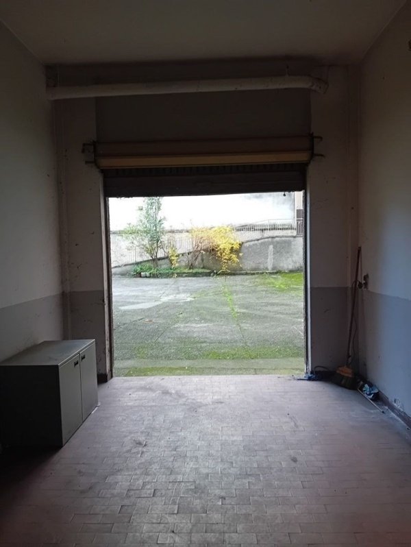 locale di sgombero in vendita a Milano in zona Affori