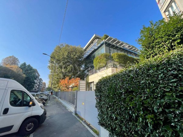 casa indipendente in vendita a Milano