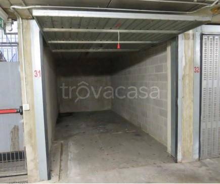 appartamento in vendita a Milano in zona Quartiere degli Olmi