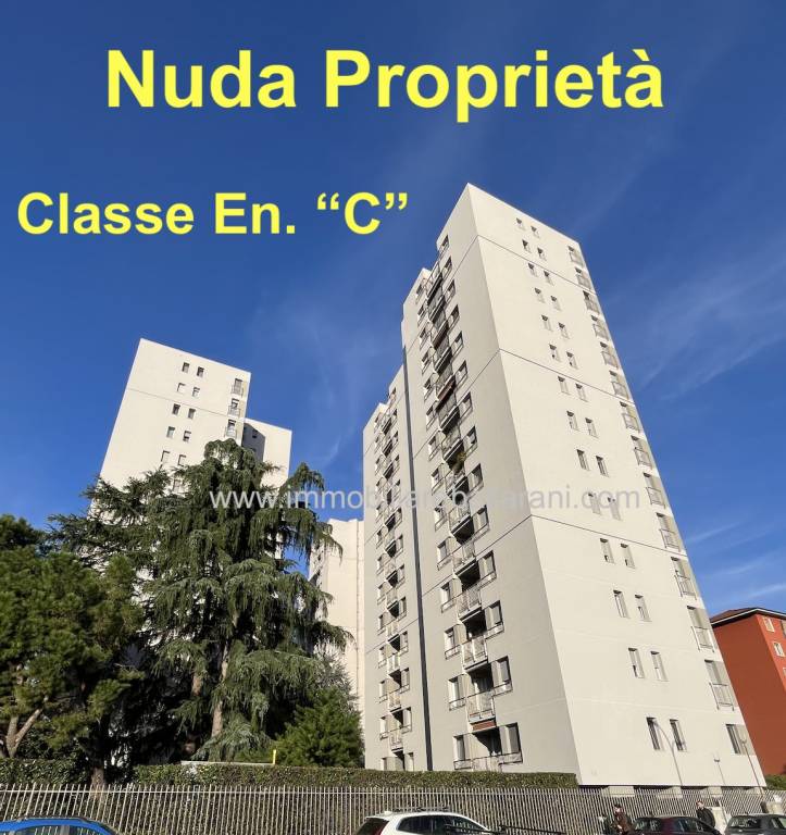 appartamento in vendita a Milano in zona Niguarda