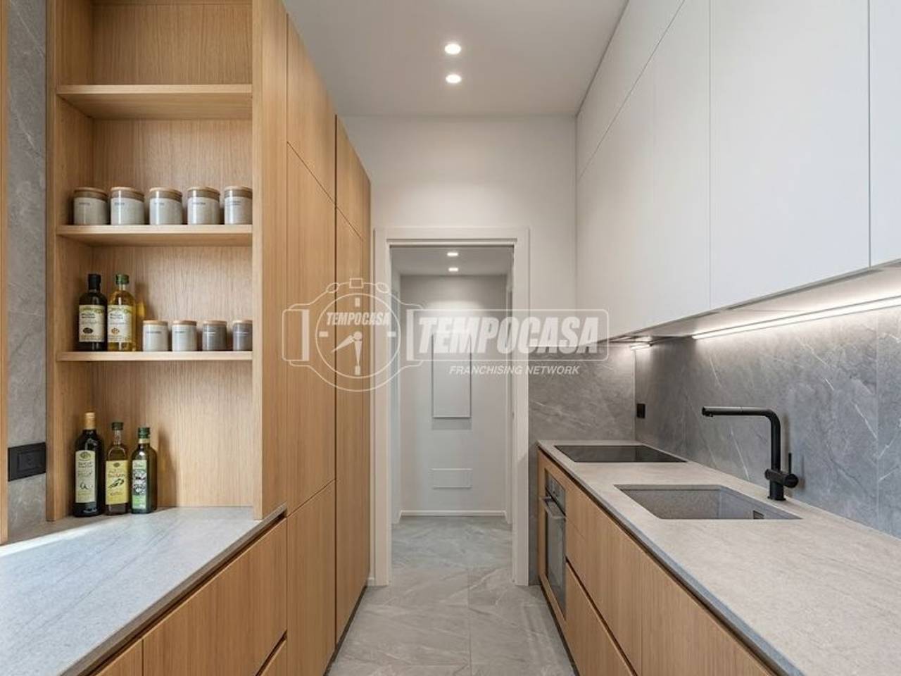 appartamento in vendita a Milano in zona Lambrate