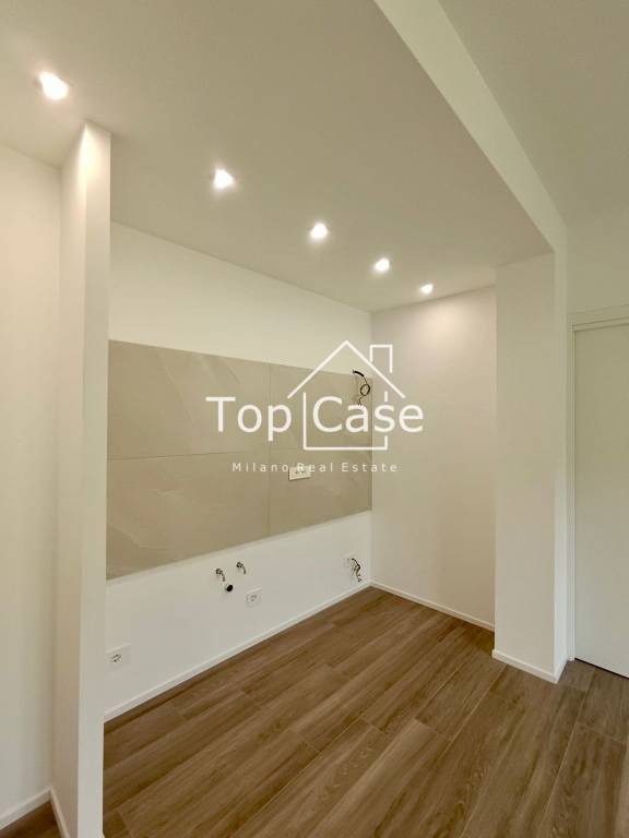 appartamento in vendita a Milano in zona Baggio