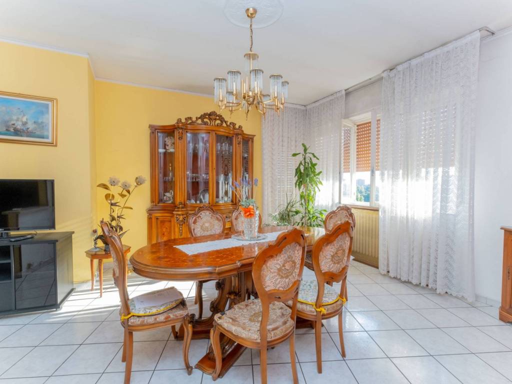 appartamento in vendita a Milano in zona Affori