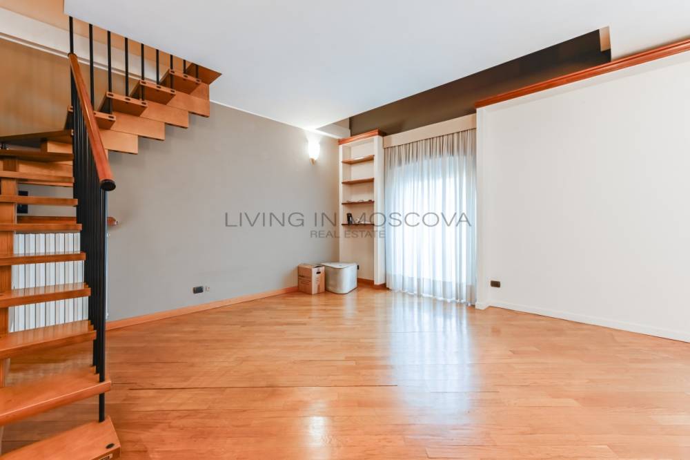 appartamento in vendita a Milano in zona Porta Nuova