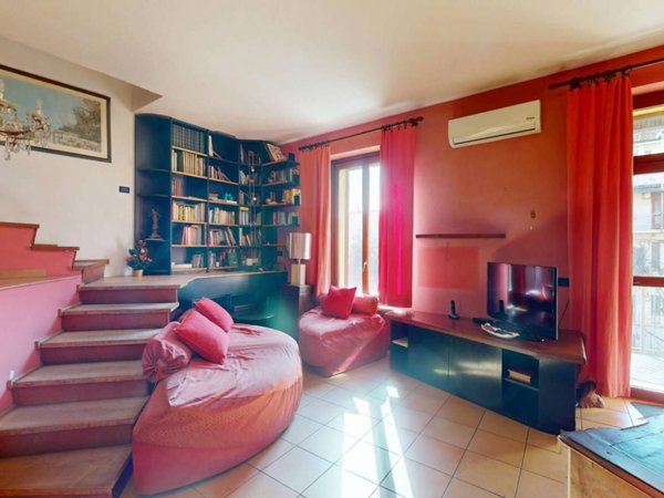 appartamento in vendita a Milano in zona Ortica