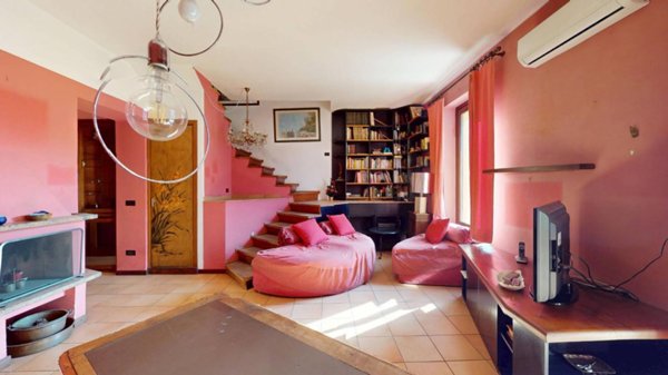 appartamento in vendita a Milano in zona Ortica