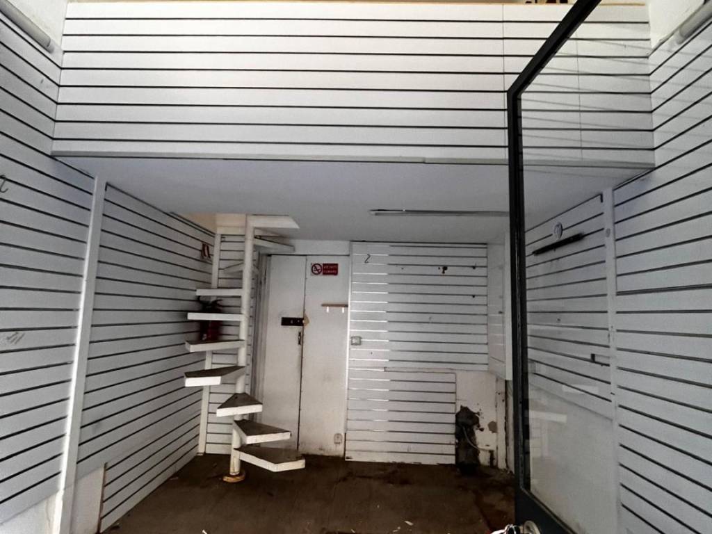 negozio in vendita a Milano