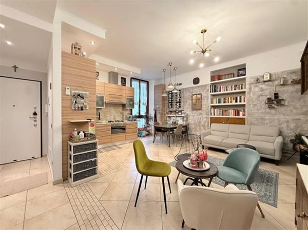 appartamento in vendita a Milano in zona Quintosole