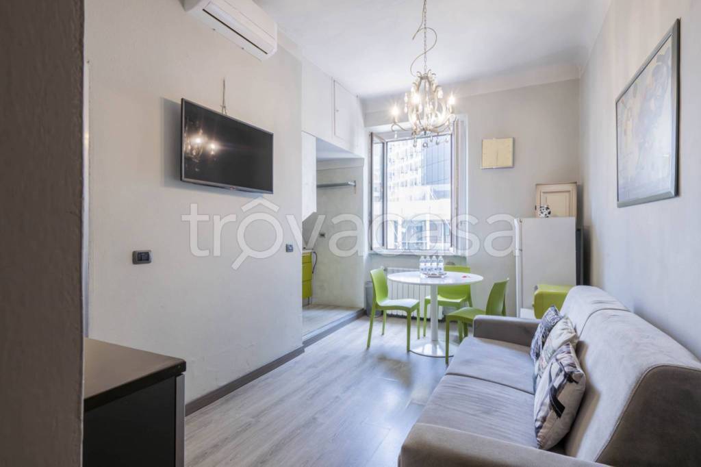 appartamento in vendita a Milano in zona Isola