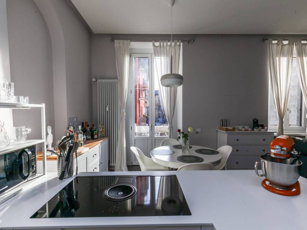 appartamento in vendita a Milano in zona Isola