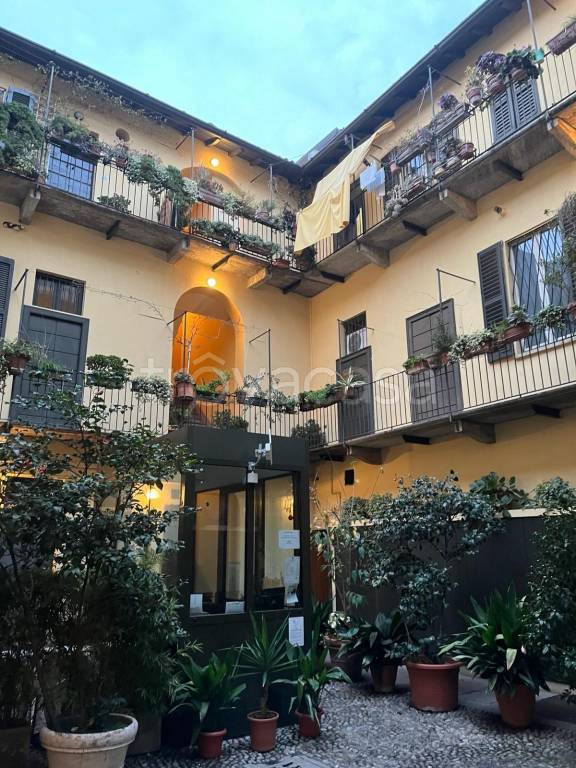 appartamento in vendita a Milano in zona Porta Ticinese
