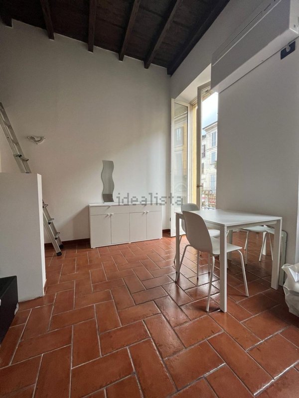 appartamento in vendita a Milano in zona Bocconi