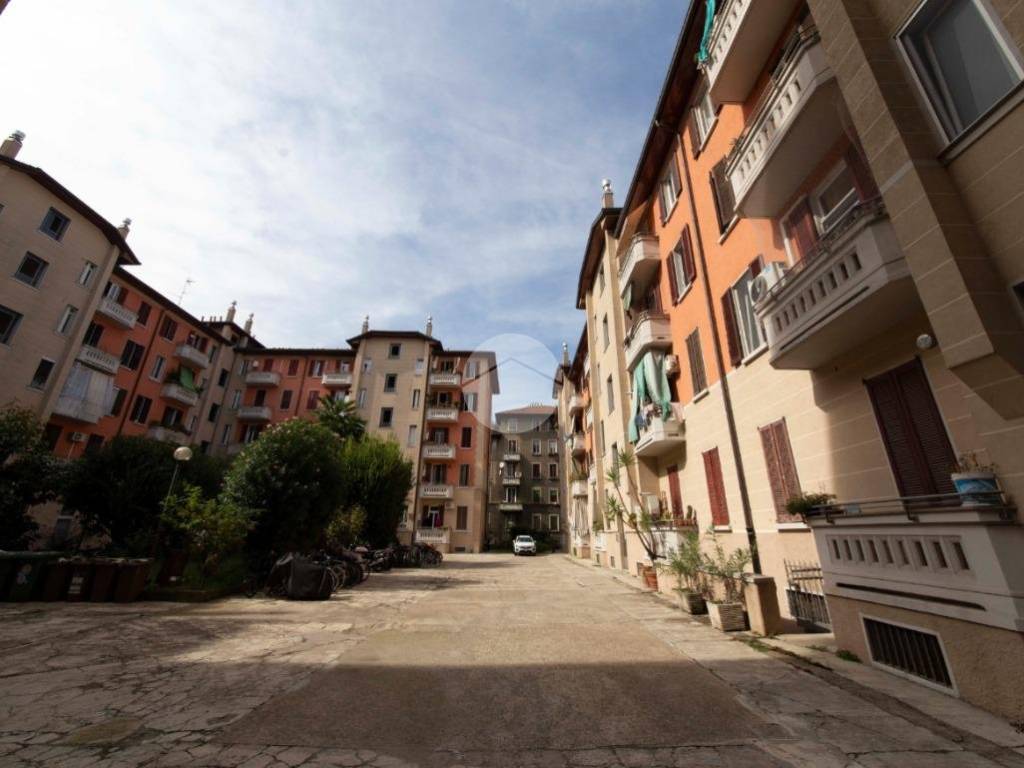 appartamento in vendita a Milano in zona Villapizzone